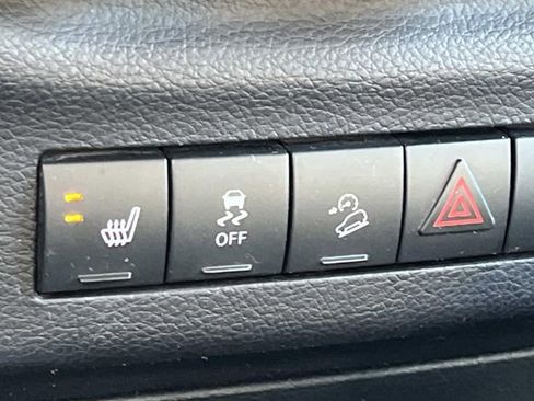 Used 2018 Jeep Wrangler Sport image 26