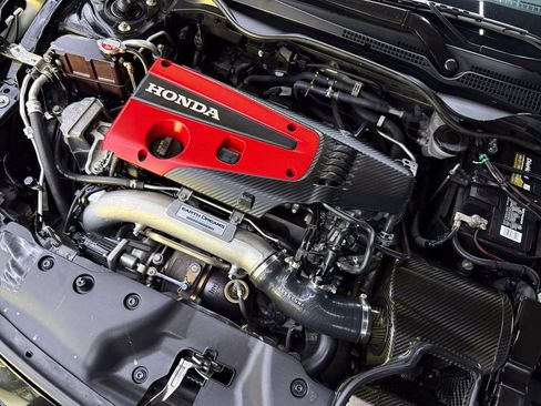 Used 2017 Honda Civic Type R image 28