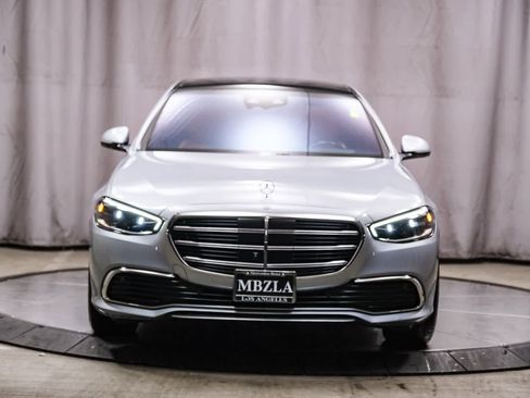 Certified 2022 Mercedes-Benz S 580 4MATIC Sedan image 6