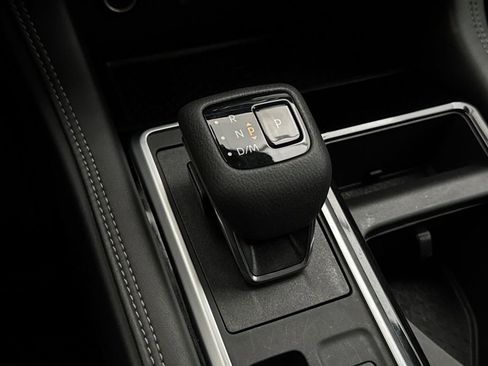 Used 2025 Nissan Pathfinder Platinum w/ Cargo Package image 22