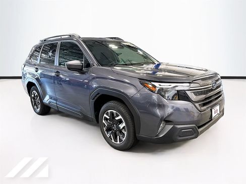 Used 2026 Subaru Forester Premium AWD/4WD image 3