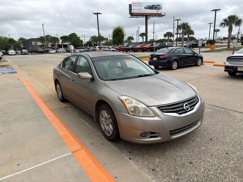 Used 2012 Nissan Altima 2.5 S w/ Enhanced Security Pkg image 5