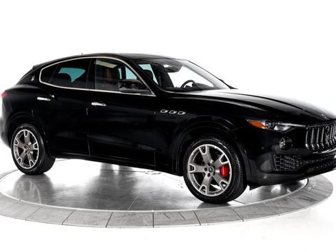 Used 2021 Maserati Levante AWD/4WD image 8