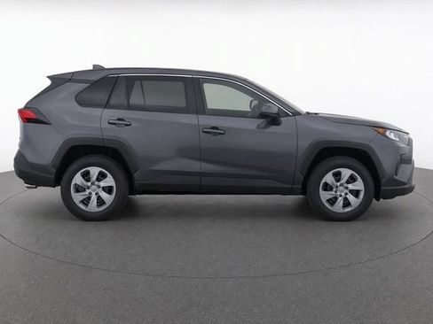 Used 2022 Toyota RAV4 LE AWD/4WD image 8