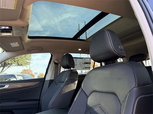 New 2026 Volkswagen Atlas SE image 18