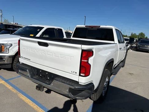 Used 2025 Chevrolet Silverado 2500 LTZ w/ LTZ Convenience Package image 14
