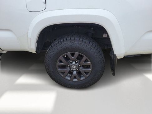 Used 2020 Toyota Tacoma SR5 image 7