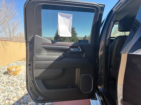 Used 2022 GMC Sierra 1500 SLT w/ SLT Premium Plus Package AWD/4WD image 22