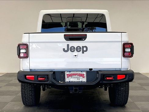 New 2026 Jeep Gladiator Rubicon image 3