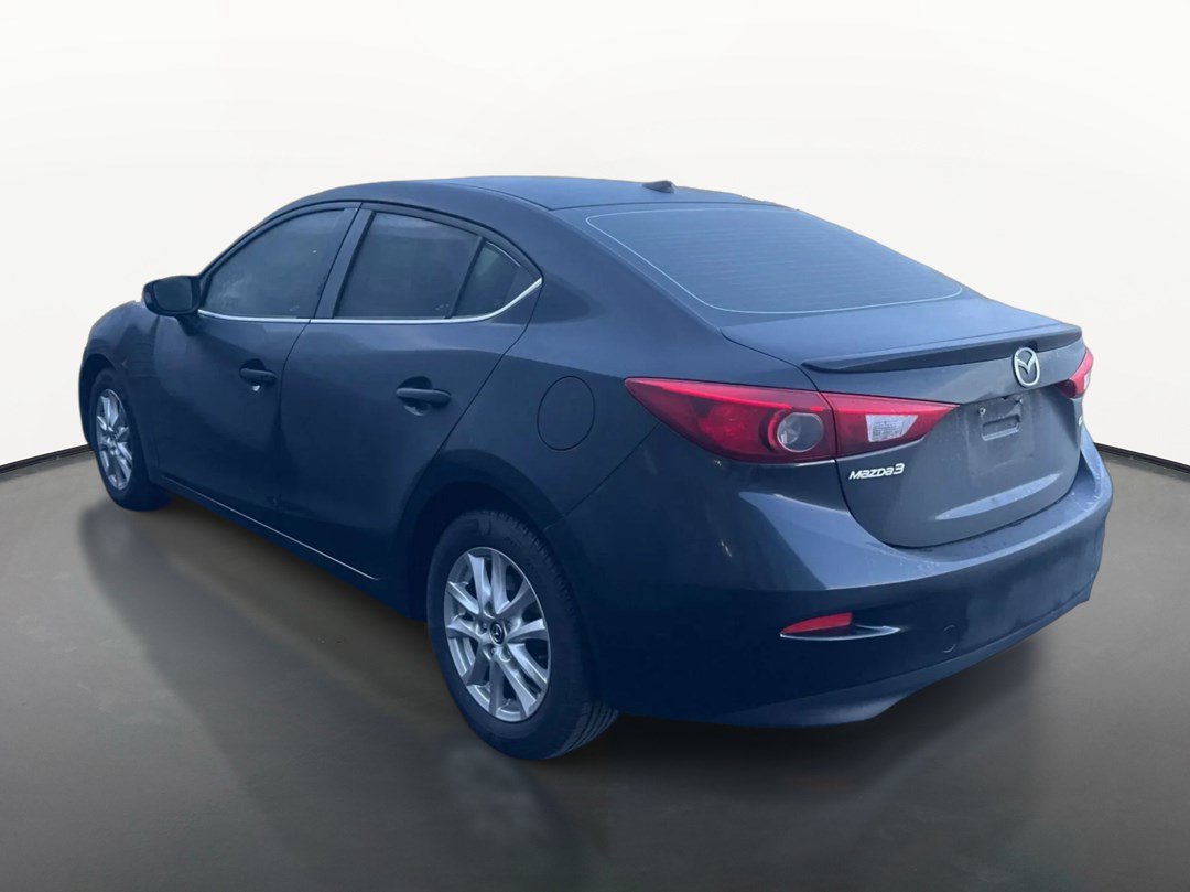 Used 2016 MAZDA MAZDA3 i Touring w/ Popular Equipment Package FWD image 5
