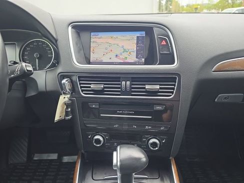 Used 2013 Audi Q5 2.0T Prestige AWD/4WD image 24