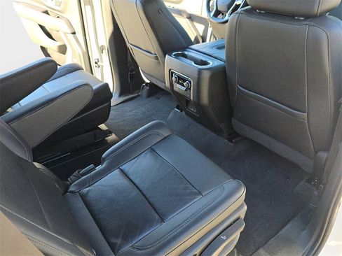 Used 2021 Chevrolet Tahoe LT w/ LT Signature Package image 13