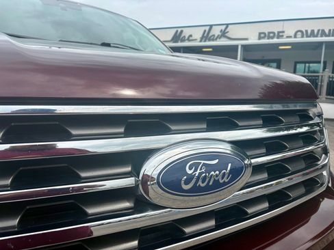 Used 2021 Ford Expedition Max XLT w/ FX4 Off-Road Package AWD/4WD image 11
