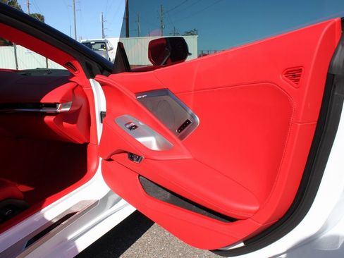 Used 2023 Chevrolet Corvette Stingray Premium Conv w/ Z51 Performance Package image 8