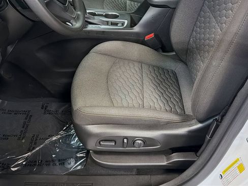 Used 2021 Chevrolet Equinox LT FWD image 20