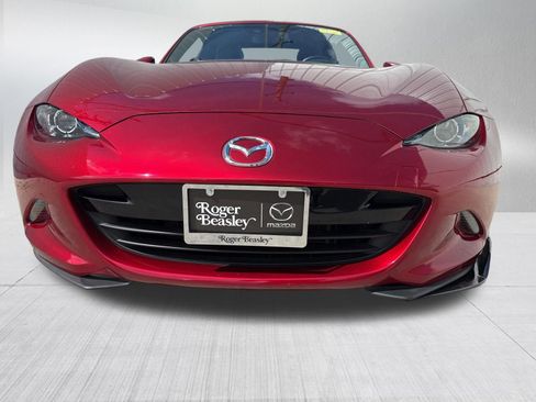 Used 2020 MAZDA MX-5 Miata RF Grand Touring image 2