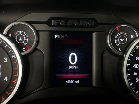 Used 2025 RAM 3500 Big Horn image 17