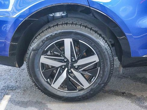 Certified 2022 Kia Sorento S FWD image 9