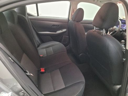 Used 2024 Nissan Sentra SV FWD image 19