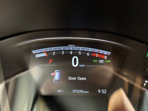 Used 2019 Honda CR-V Touring image 11