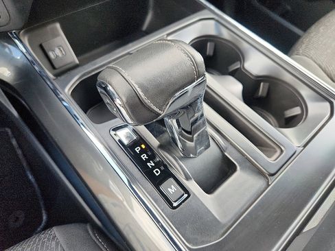 Certified 2022 Ford F150 XLT w/ Equipment Group 302A High image 16