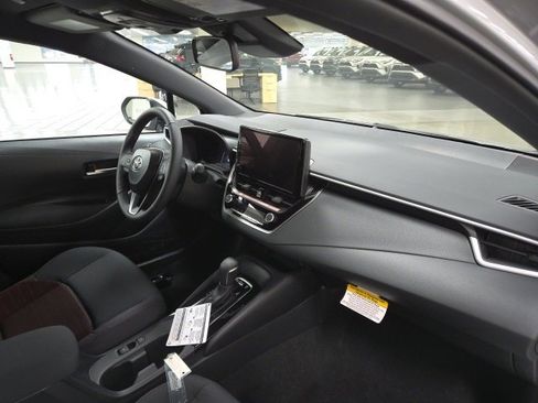 New 2026 Toyota Corolla SE image 9