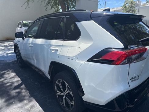 Used 2022 Toyota RAV4 XSE image 3