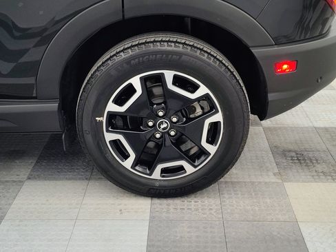 Used 2024 Ford Bronco Sport Outer Banks w/ Tech Package image 16