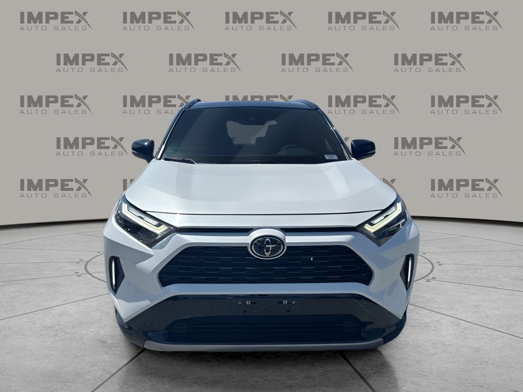 Used 2025 Toyota RAV4 XSE w/ Weather Package AWD/4WD image 8