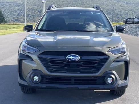 Certified 2025 Subaru Outback Premium AWD/4WD image 6