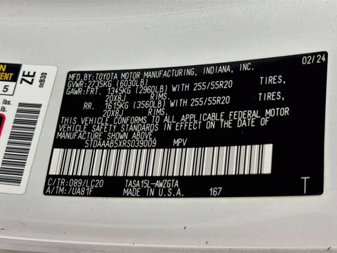 Certified 2024 Toyota Grand Highlander AWD image 28