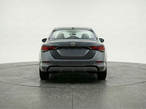 Used 2025 Nissan Sentra SV image 7