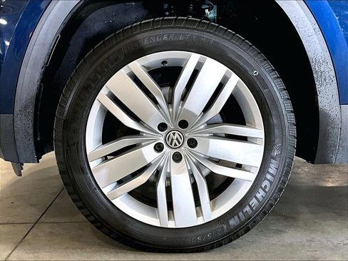 Used 2019 Volkswagen Atlas SE w/ Towing Package AWD/4WD image 7