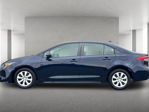 Used 2024 Toyota Corolla LE FWD image 7