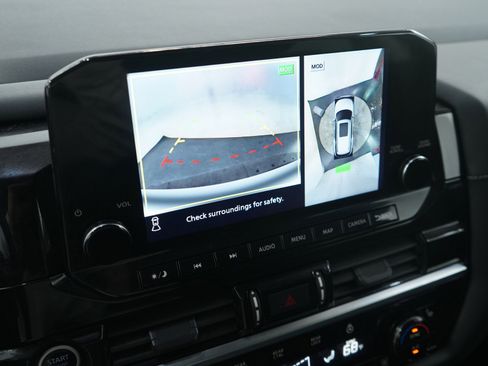 Used 2023 Nissan Pathfinder SL image 29