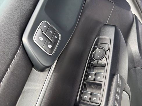 Used 2024 Ford Ranger Lariat RWD image 14