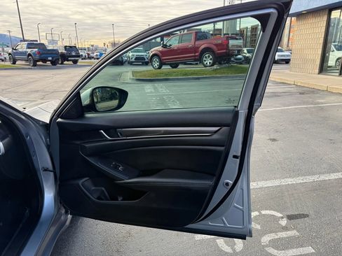 Used 2020 Honda Accord Sport image 29