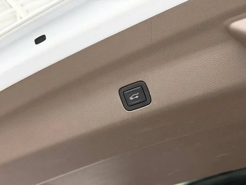 Used 2021 GMC Yukon Denali RWD image 40