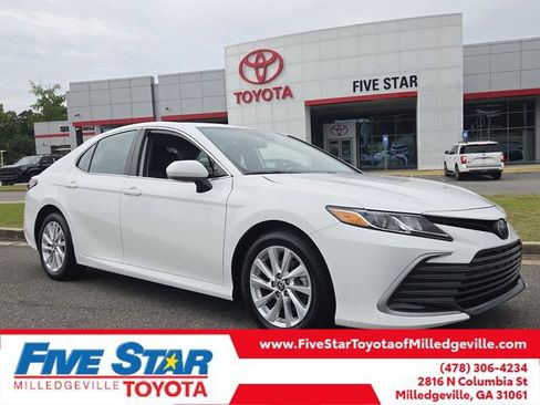 Used 2023 Toyota Camry LE FWD image 1