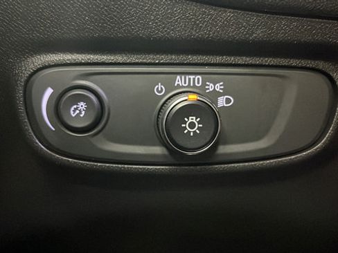 Used 2020 Chevrolet Equinox LT AWD/4WD image 29