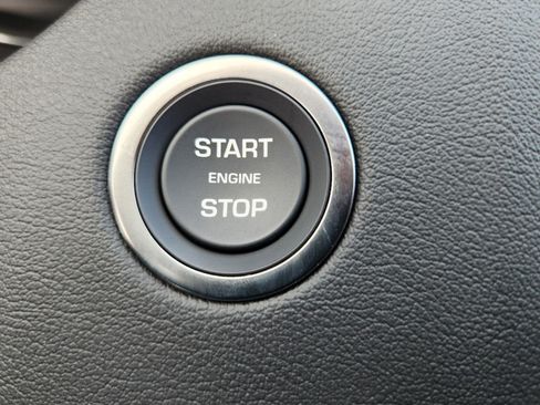 New 2024 Jaguar E-PACE R-Dynamic SE image 30