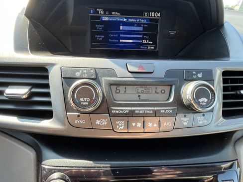 Used 2015 Honda Odyssey EX-L image 23