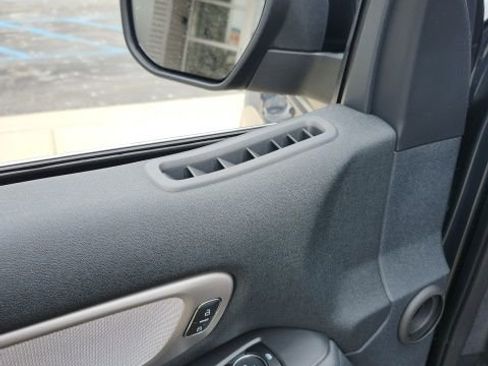 New 2026 Ford Expedition Active image 39