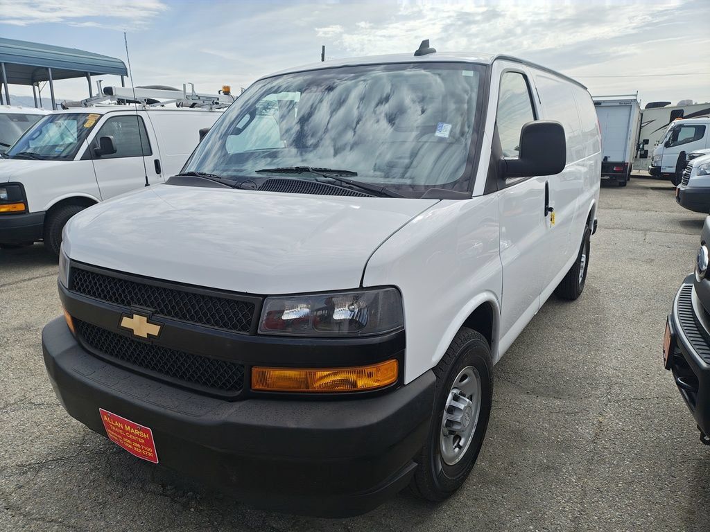 Used 2019 Chevrolet Express 2500 RWD image 6