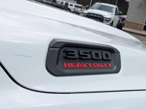 New 2026 RAM 3500 Tradesman AWD/4WD image 31