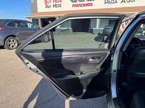 Used 2017 Toyota Camry SE FWD image 21