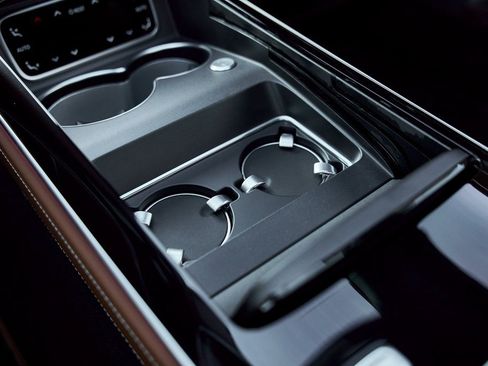 Used 2026 Mercedes-Benz Maybach S 680 4MATIC image 63