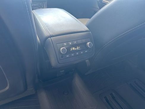 Used 2015 GMC Acadia Denali AWD/4WD image 14