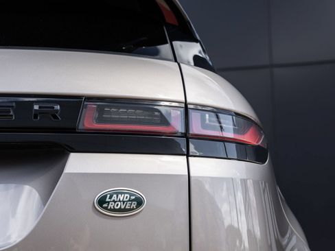 Used 2023 Land Rover Range Rover Evoque R-Dynamic S AWD/4WD image 12