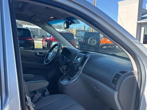 Used 2010 Kia Sedona EX w/ Luxury Pkg image 20